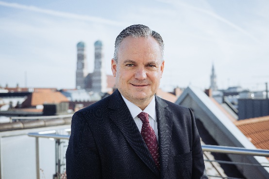 Dr Christian Scharpf